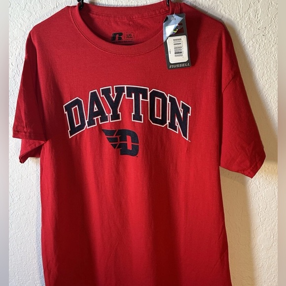 Men’s Large Dayton Flyers Russell Athletic Red T-Shirt NWT - Picture 1 of 5